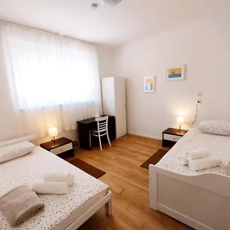 Apartment Fabulous 